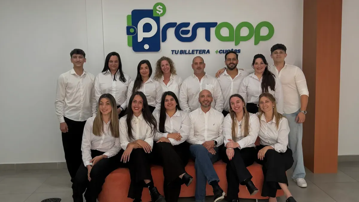 Equipo de PrestApp en sus oficinas
